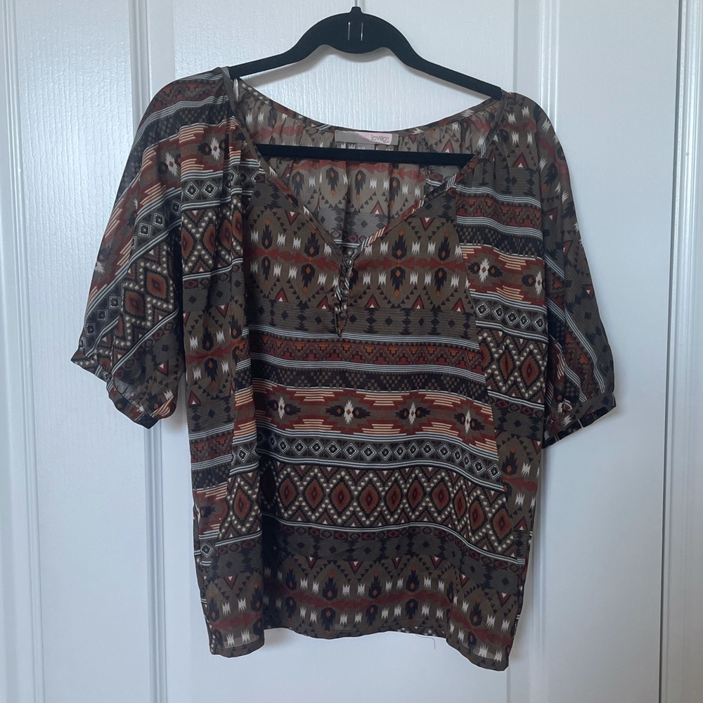 Forever21. Short sleeve blouse size M